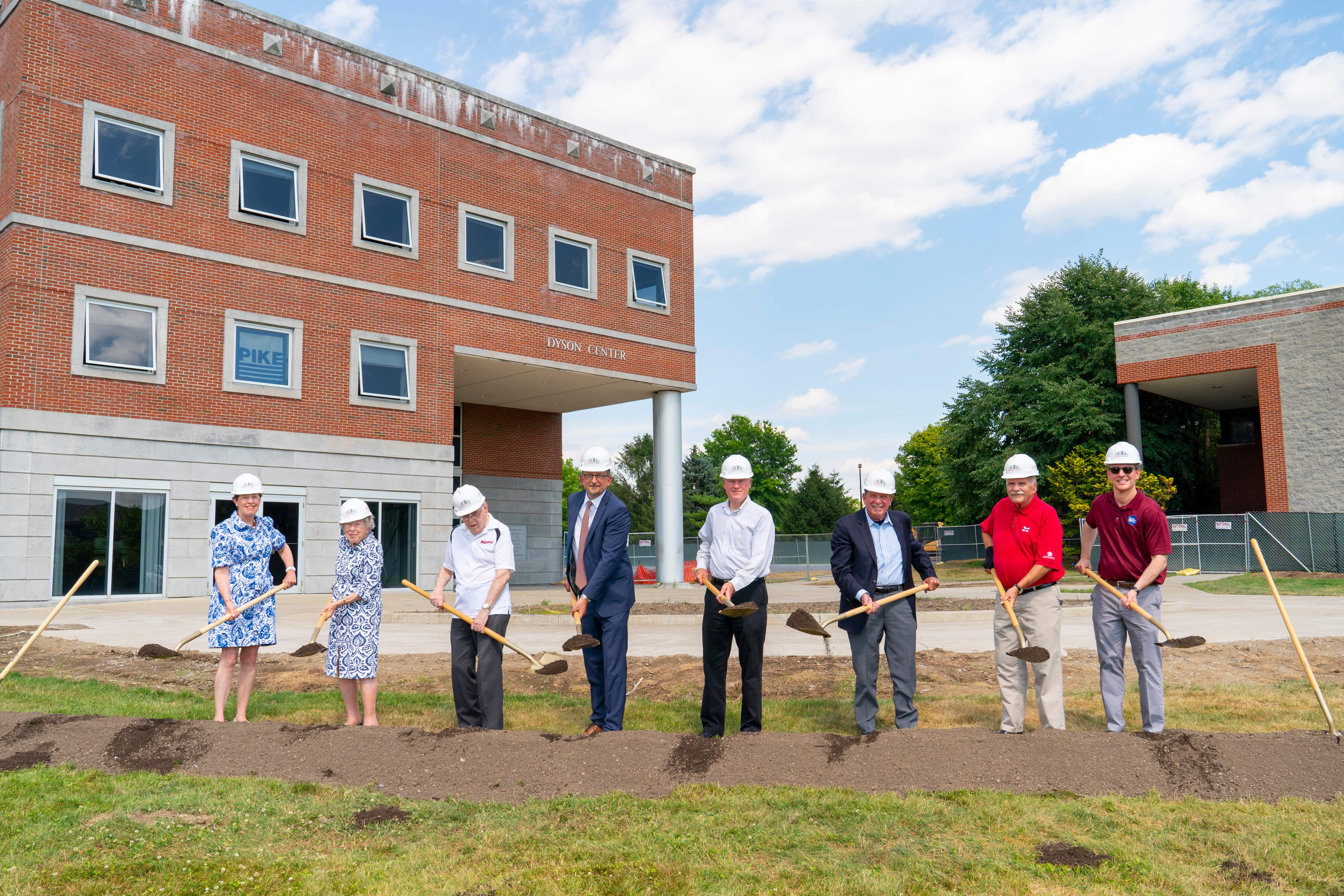 An image of Marist Trustee and Dyson Foundation board chairman Rob Dyson, Executive Vice President Geoffrey Brackett, members of the academic administration, student body, and other dignitaries broke ground in July for the new Dyson Center at Marist College. 